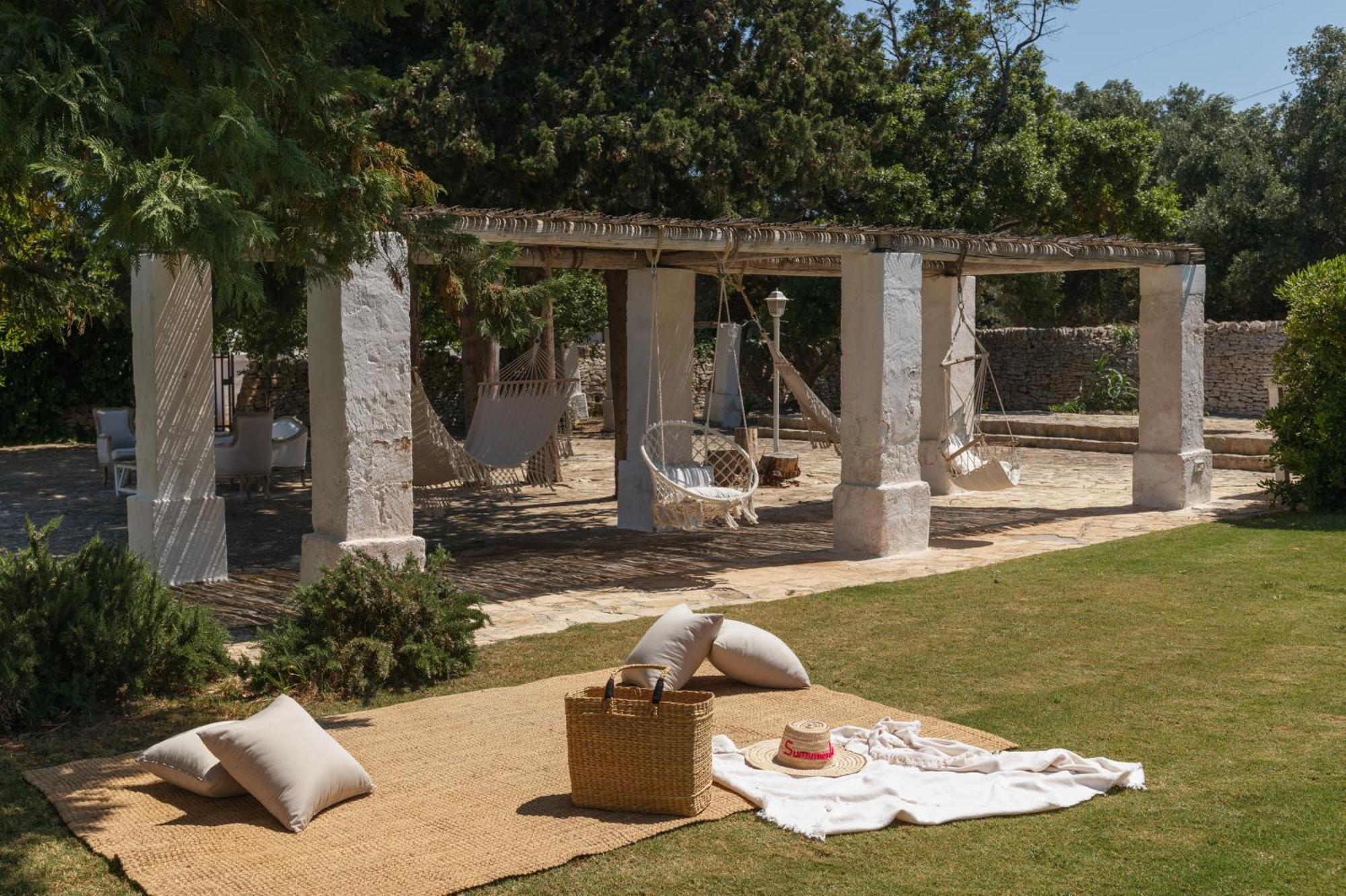 Masseria Eccellenza Pezze Di Greco Exteriör bild